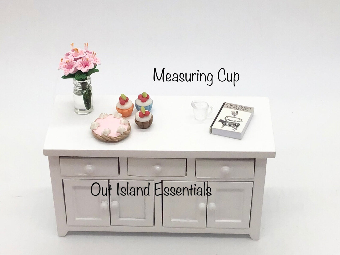 Miniature Measuring Cup I Dollhouse Baking Supplies I Miniature Doll Kitchen I Miniature Dollhouse Cooking I 1:12 Scale Doll Accessories