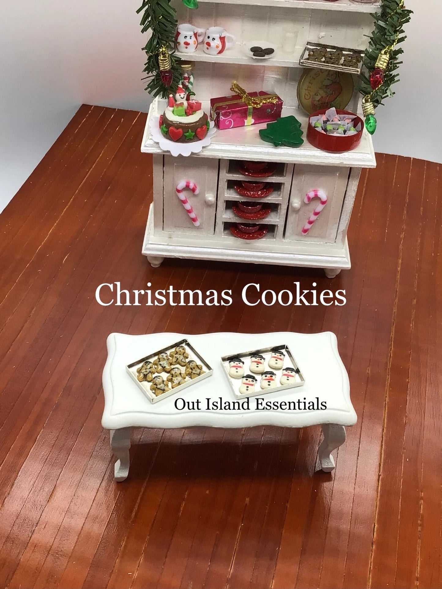 Miniature Dollhouse Christmas Cookies I Miniature Cookie Tray I Miniature Fresh Baked Christmas Cookies I Christmas Diorama I 1:12 Scale