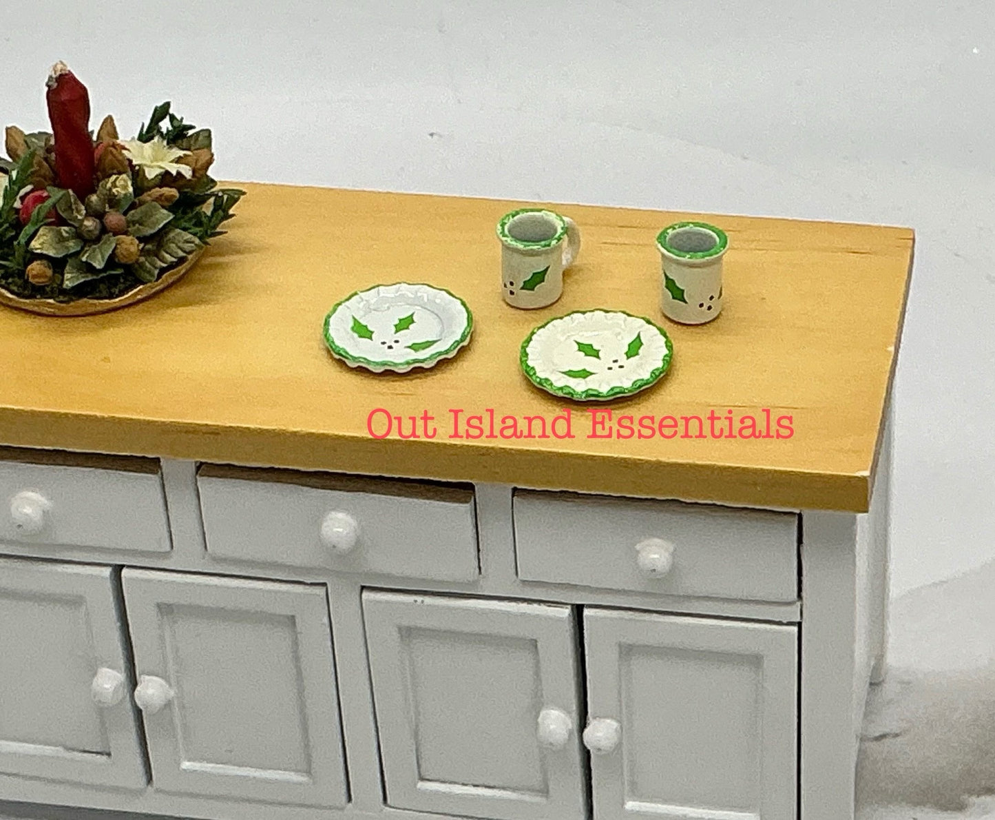 Miniature Christmas Plates And Mugs I Dollhouse Holiday Dishes 1:12 Scale Doll Accessory