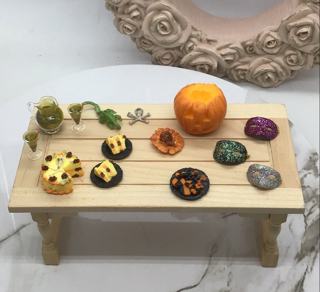 Miniature Halloween Party I Miniature Party To Go I Miniature Party I Miniature Doll Celebration I Miniature Dollhouse Cocktails 1:12 Scale