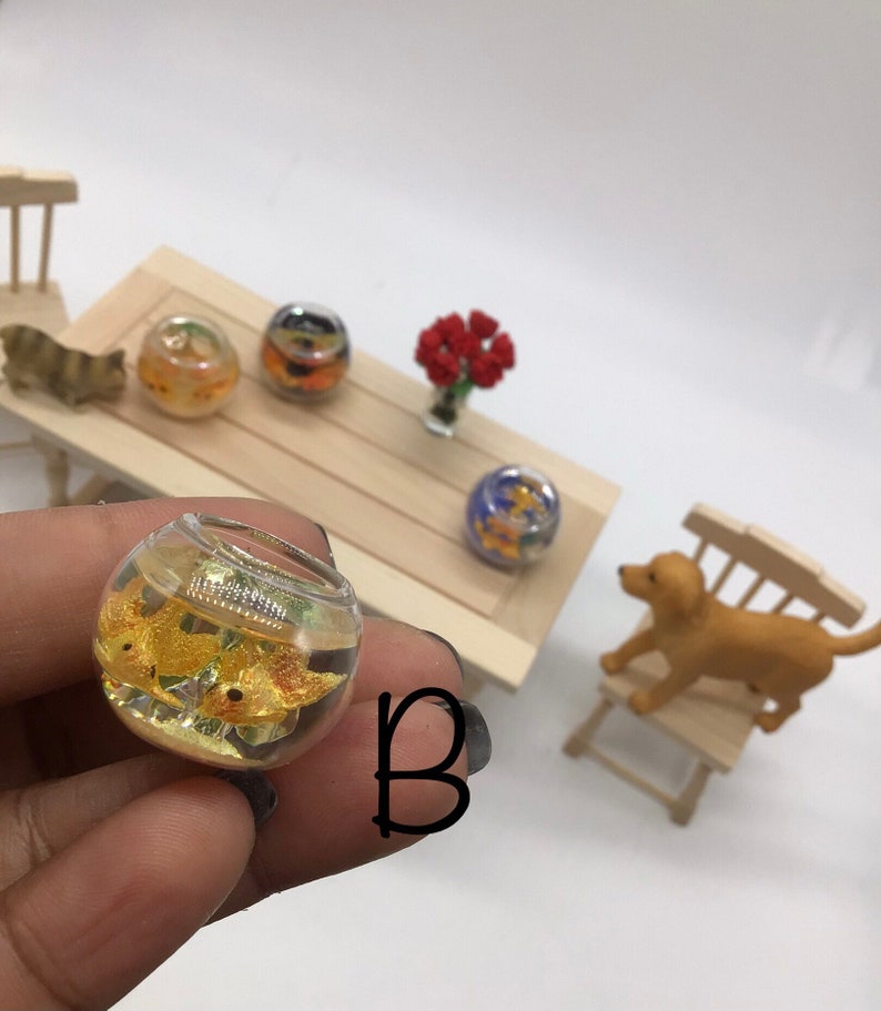 Miniature Fish Bowl I Dollhouse Fish Bowl I Fish Bowl With 2 Fish I Miniature Fish Bowl I Dollhouse Decorations I Miniature 1:12 Fish Bowl