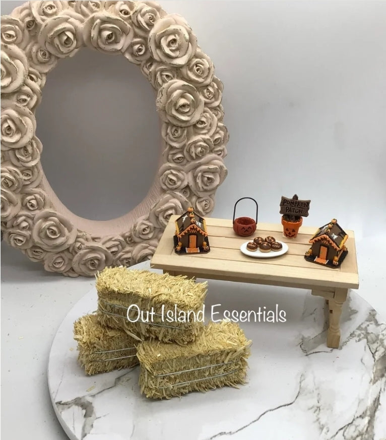 New Item | Halloween Miniatures I Hay Bales I Halloween Donuts I Miniature Halloween Gingerbread HouseI Pumpkin Treat Basket I 1:12 Scale