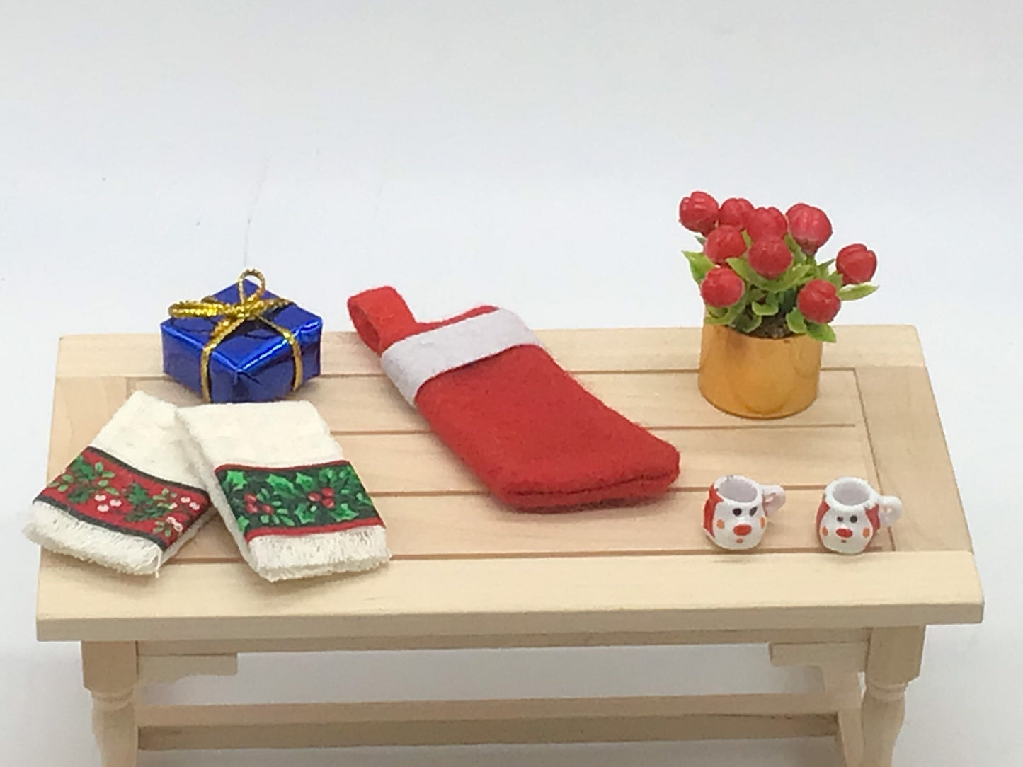 Miniature Christmas Mugs I Miniature 1:12 Scale Cozy Christmas Decorative Mugs I Miniature Christmas Decor
