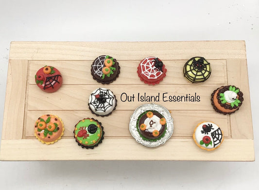 Miniature Halloween Cakes I Miniature Dollhouse Fall Cakes I Miniature Dollhouse Halloween Decorated Cake I 1:12 Scale Dollhouse Accessories