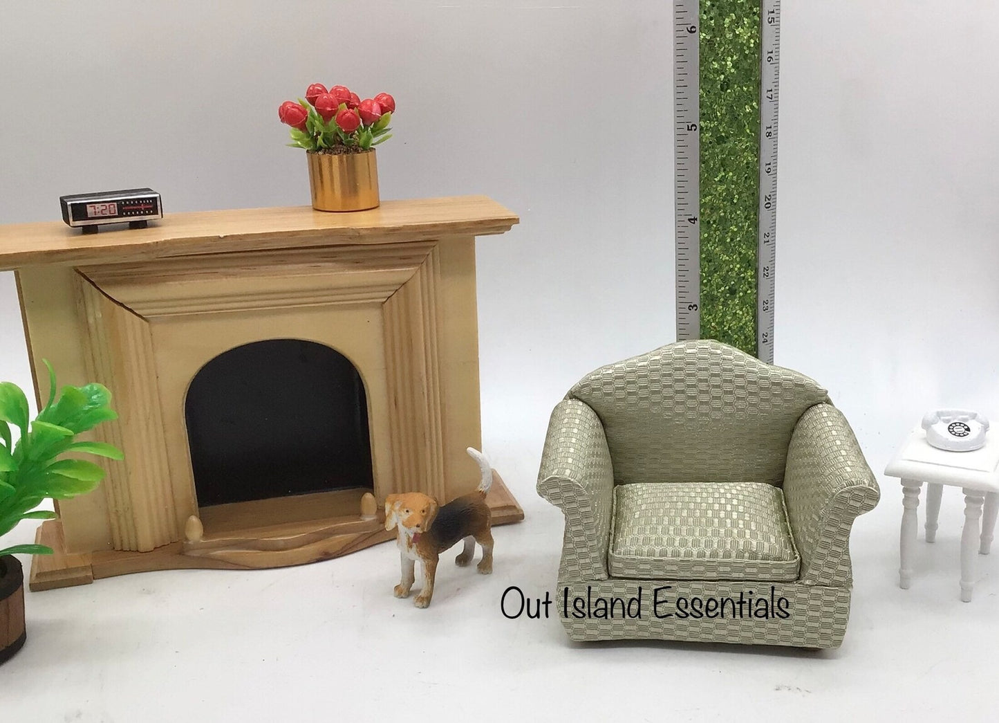 Dollhouse Miniature Retro Fabric Living Room Sofa | Miniature 1:12 Scale Furniture | Dollhouse Accessories | Miniature Fabric Sofa