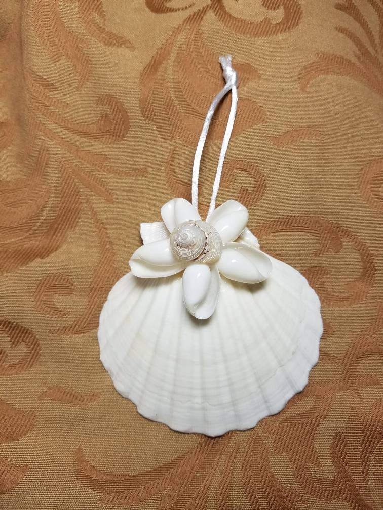 Christmas Clam Ornament, Coastal Christmas Ornament,  Seashell Christmas Ornament,  Shell Ornament