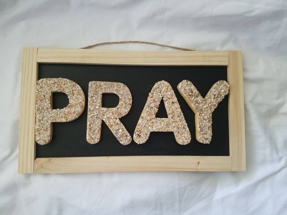 PRAY Beach Sign| Beach Cottage Wall Sign | Pray Sign | Religious Signs| Christian Signs | Coastal Cottage Accents | Seashell Signs