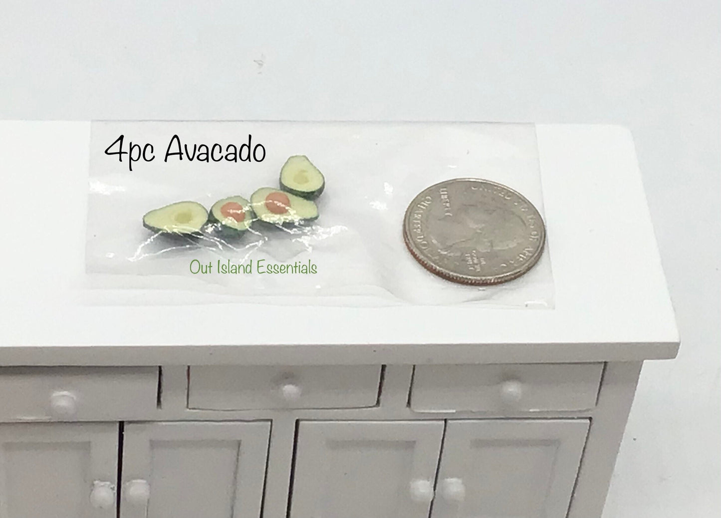 Miniature Sliced Avocado | Dollhouse Miniature Food I Miniature Doll Fruits I Miniature Food I 1:12 Scale Dollhouse Accessories