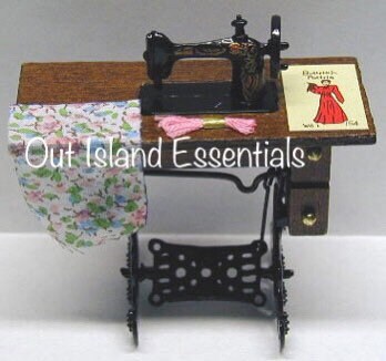 Miniature Sewing Machine I Miniature Sewing Supplies I Miniature Sewing Machine I Miniature Tailor I 1:12 Scale Doll Accessories