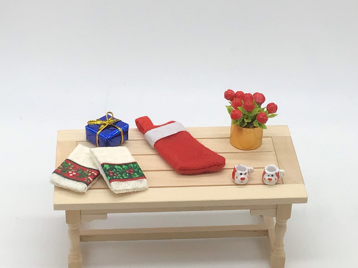 Miniature Christmas Mugs I Miniature 1:12 Scale Cozy Christmas Decorative Mugs I Miniature Christmas Decor